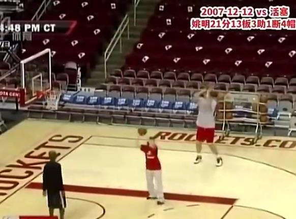 杨瀚森要是能有姚明当年这样的神准中投，那在NBA就稳了！