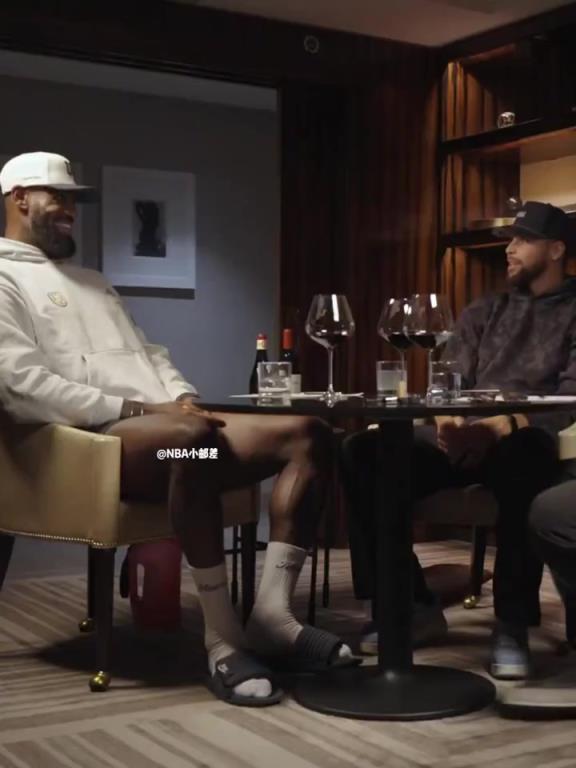 詹姆斯:庫(kù)里和馬克杰克遜‘毀了’NBA,但是是用最棒的方式! 詹姆斯:庫(kù)里和馬克杰克遜‘毀了’NBA,但是是用最棒的方式!