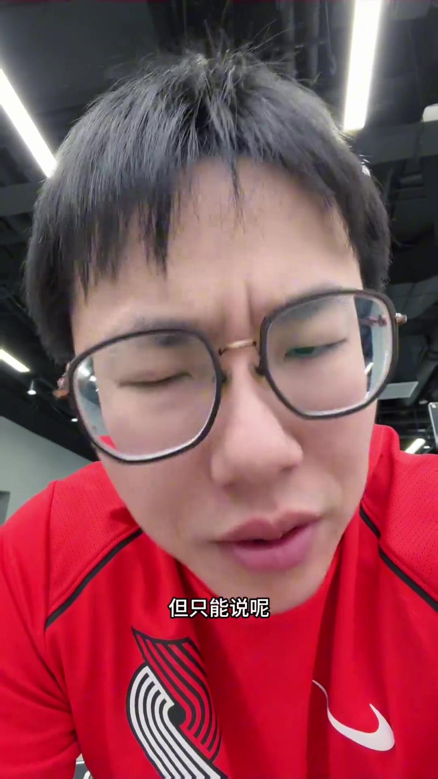 孔祥宇：搞不懂东詹球迷为何一直吵架，其实这两人关系一直挺好的