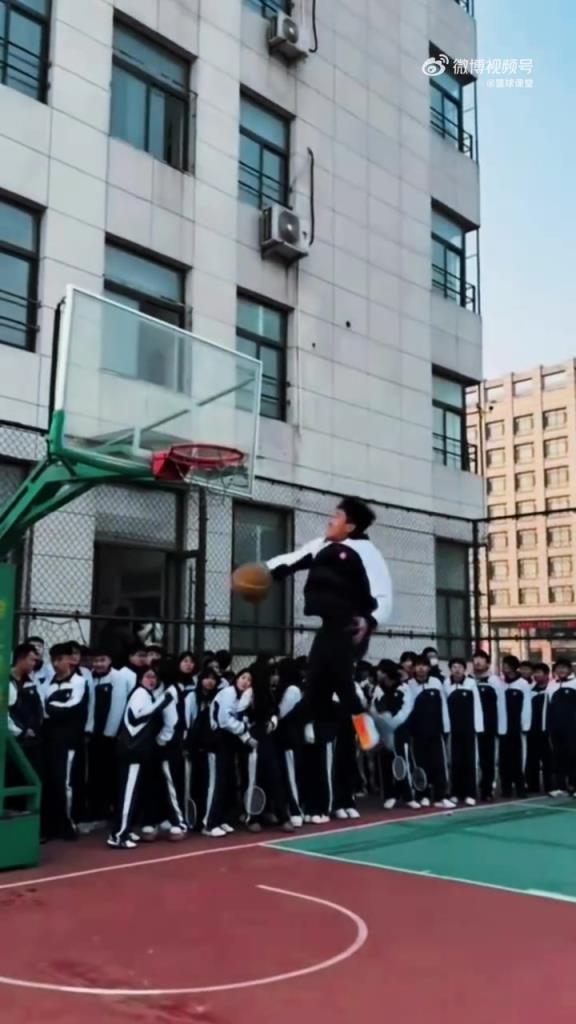 各種嘎嘎亂扣！現(xiàn)在國內(nèi)高中生都這么強(qiáng)的嗎？