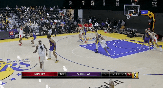 舉火燒天！楊瀚森背打后抹過防守單臂暴扣