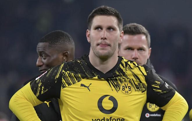 圖片報：多特蒙德將不會與聚勒續(xù)約，他們已經(jīng)在尋找新的中衛(wèi)