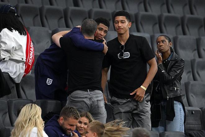 難兄難弟，貝林厄姆兄弟身價(jià)雙雙下跌，哥哥跌2000萬(wàn)弟弟跌500萬(wàn)