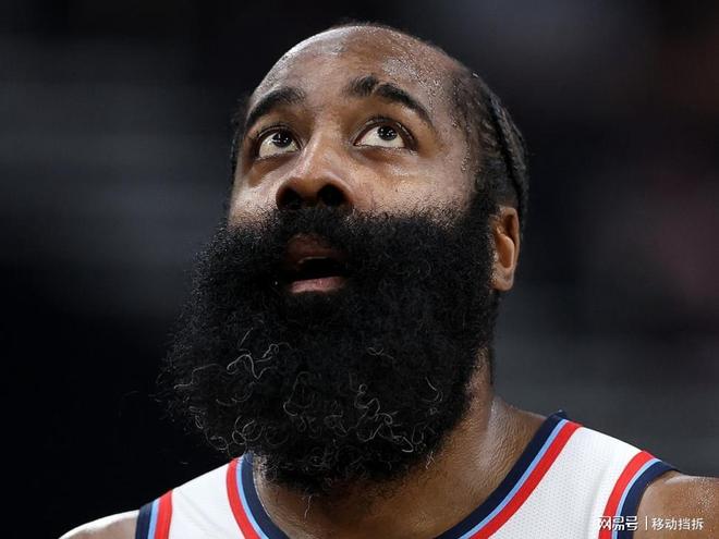 近10場2勝8負！快船記者更新社媒，暗批管理層不該交易鮑威爾