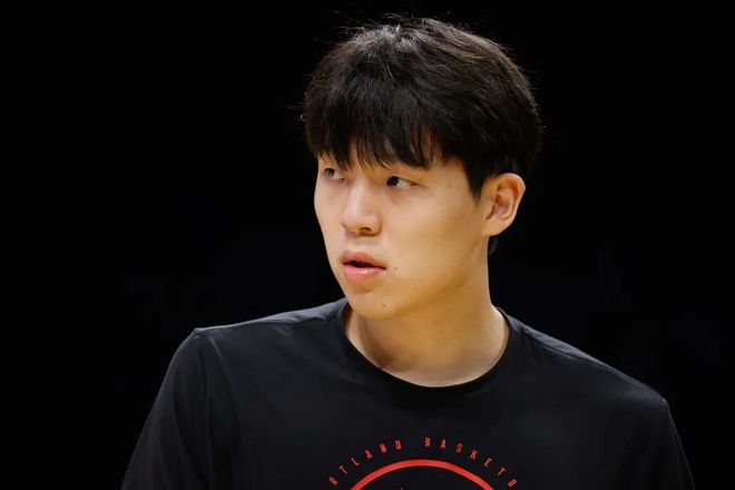 用著快船的鴨梨，用快船的簽選了杰倫威，還暴打快船，雷霆爽完了