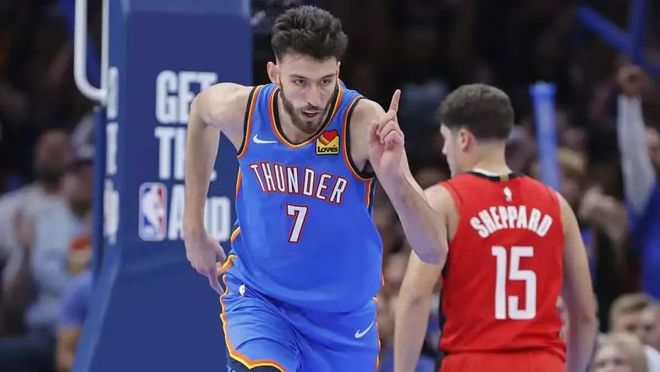 蛻變!場均24+10+1.7斷,2米16獨角獸迎來爆發,全明星穩了?...