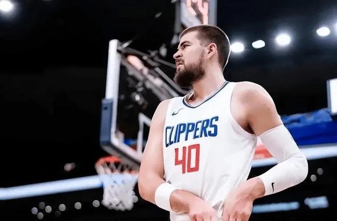 快船2将下滑太致命!祖巴茨攻守全面迷失,博格丹攻守也被针对!