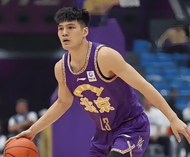 CBA4将携手赴美！陈国豪张文杰率先抵达，谢智杰王凡懿紧随其后！
