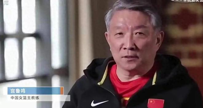 李梦因化妆而离开？也许，背后的原因更加复杂