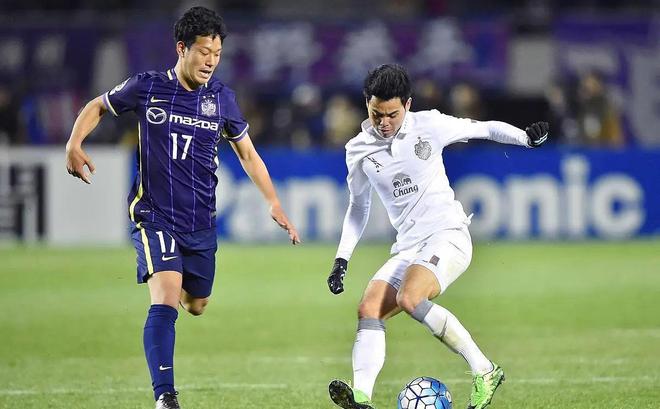 J联赛前瞻|广岛三箭1-0神户胜利船：卫冕冠军客场撞上最坚的盾