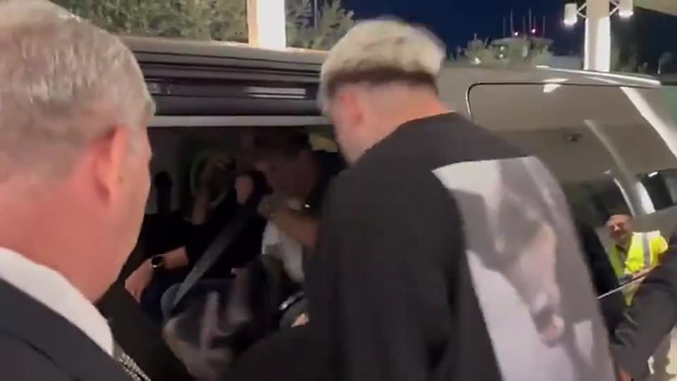 新锋霸！霍伊伦飞抵意大利罗马，即将接受那不勒斯体检