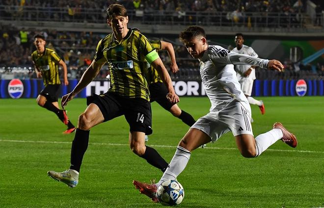 皇马5-0凯拉特！欧冠开局2连胜 姆巴佩戴帽+2场5球 库尔图瓦助攻