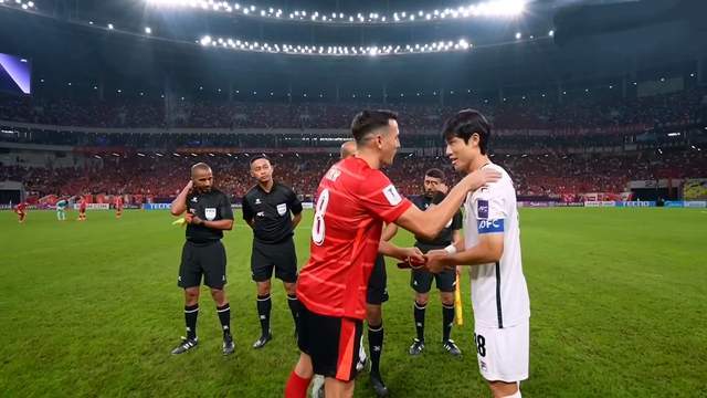 1-0，周定洋凌空斩，成都蓉城队史亚冠首胜，徐正源两种阵型切换