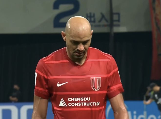 随着申花1-1蔚山，蓉城1-0，海港1-1，亚冠最新积分：榜首易主！