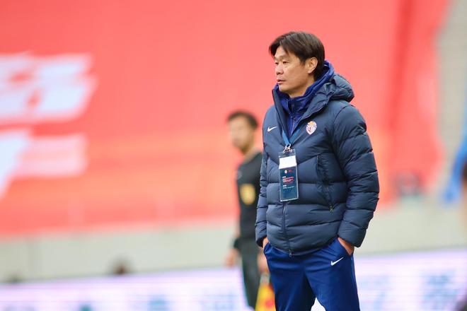 李霄鹏:国安因为周中有亚冠比赛,体能和精力都有点问题