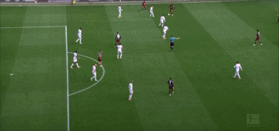 半场：莱比锡4-0奥格斯堡，迪奥曼德、罗慕洛均传射建功