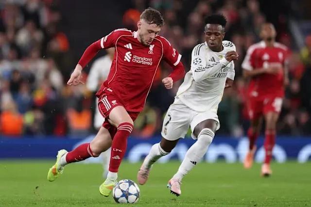 专干皇马！利物浦22岁后卫闪耀欧冠 赛后当选队内最佳