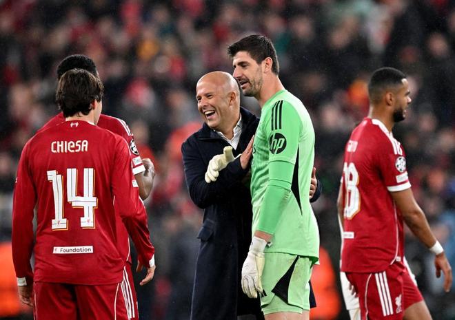 悲喜夜！拜仁灭巴黎夺16连胜，疲弱利物浦斩皇马，尤文一胜难求