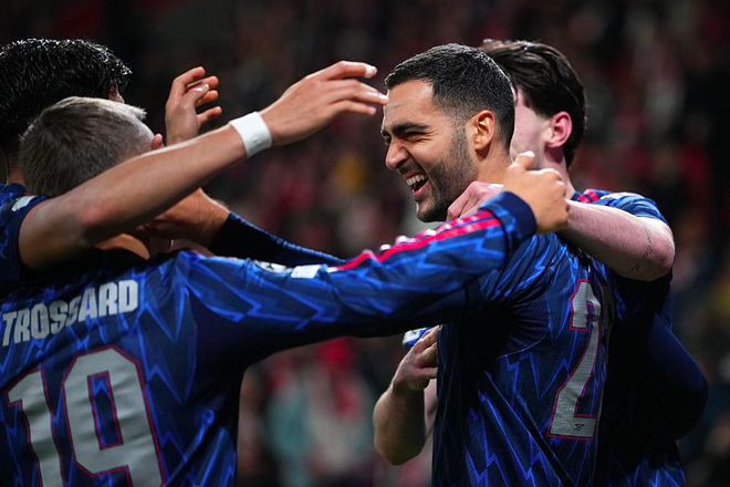 欧冠3-0！阿森纳10连胜连续8场零封 萨卡破门创纪录+梅里诺双响