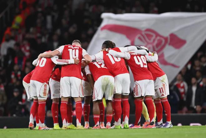 世界第1聯(lián)賽瘋狂！霸榜歐冠+完爆西甲，英超榜首全勝，1隊(duì)拖后腿