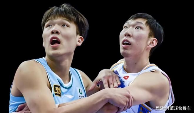 两战轰52分28板！杨瀚森看到了吗：这才是男篮第一中锋