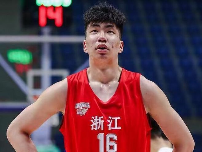 揭秘余嘉豪无缘全运决赛：强留将被解除合同 并拉入欧篮联黑名单