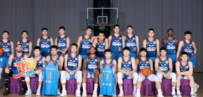 曝四川全员按手印发联名信讨伐薪资，球员被欠3-9月，要解散？