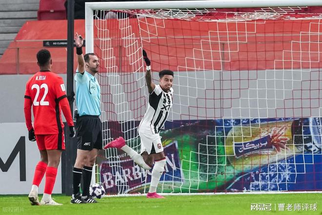 中超冠军？亚洲笑柄！海港的膝盖还能弯几次？