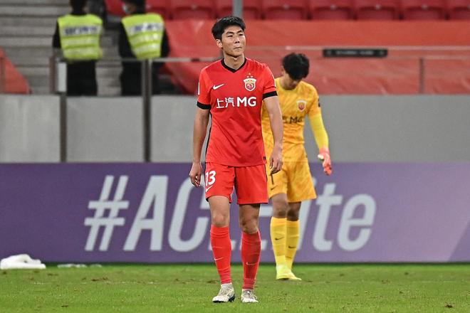 海港在亚冠已跨赛季10场不胜，上次赢球是整整一年前