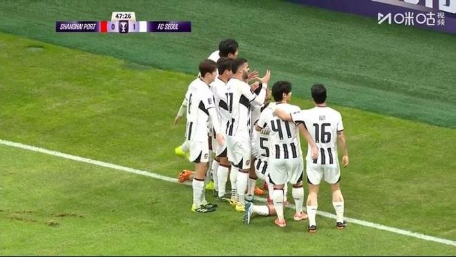 你的林皇无限猖狂！一战独造3球，轰亚冠处子球，队友为他加冕