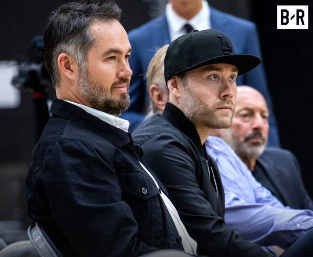 一夜3大消息!湖人管理层大变动,又一球员报销,小卡伤情更新