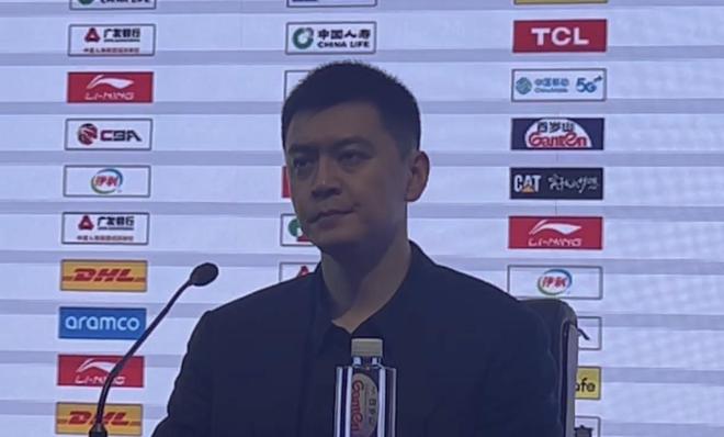 杨鸣:辽宁球迷是我们这么多年最坚实的后盾,感谢他们的支持