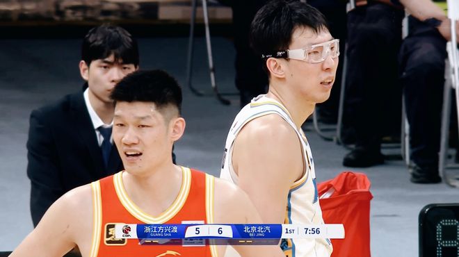 历史性胜利!郭士强现场见证,广厦3剑客砍80分,杨鸣1言不留情面