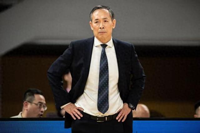 CBA|许利民强调赢球三要素:篮板、防守强度、比赛心态
