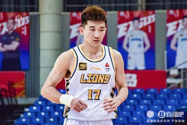 稀碎!广厦26次犯规&获得41次罚球 北京32次犯规&拿到27次罚球