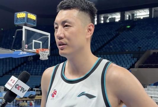 翟晓川:我们会比之前做得更好,今晚的重点是降低对手命中率