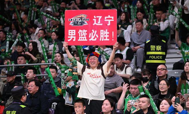 四冠王也难逃财政危机?多名主力合同到期,辽篮恐就此走下坡路