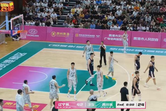 输了输了!三巨头37+21!周琦首秀驱逐离场