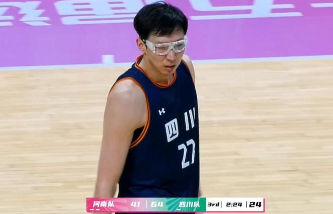 內線絕對壓制!四川隊28分大勝河南,周琦12+9胡金秋15+6!