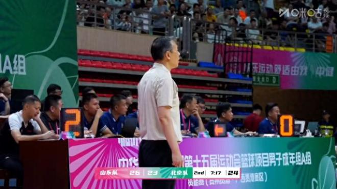 大輸17分!沒外援總亞軍啥也不是,2廢柴只搶到5板,被焦海龍完爆