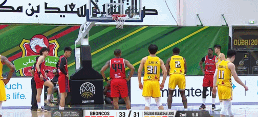 亚冠联半场:CBA新科FMVP巴里·布朗8中1仅得2分,广厦34-36野马