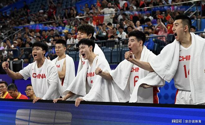 中国男篮重大喜讯,两位天才球员冲NBA,亚洲杯再收好消息