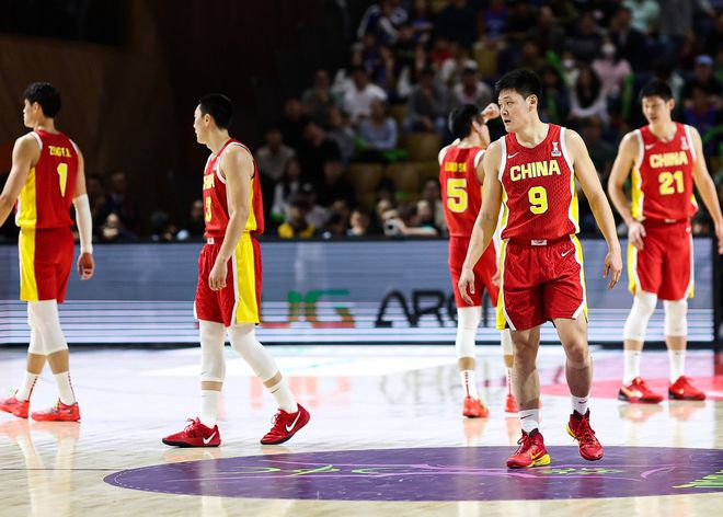中国男篮热身赛门票开售:最低票价80元,最高票价1680元