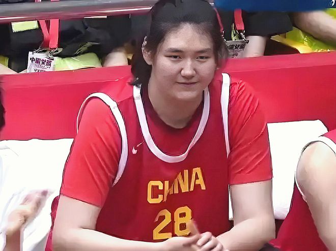 中国女篮双杀日本!6人表现出色,张子宇成最大功臣,3人状态低迷