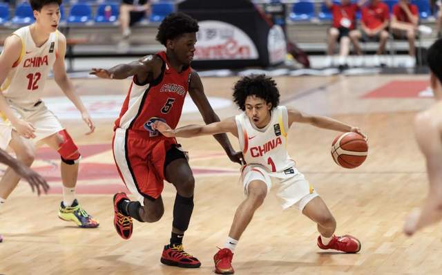 U19男篮首秀观察:篮板球输22个惨不忍睹!朱正+张博源未来可期