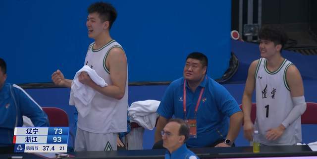 乌戈好样的！7勇士诠释辽篮精神，辽宁斩获第6，温情一幕叫人落泪...
