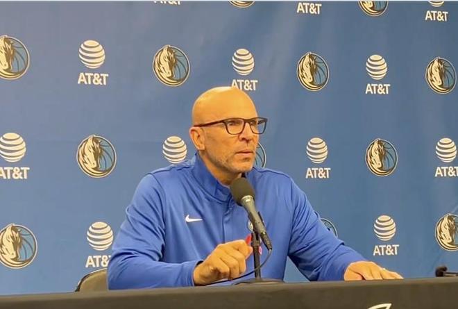 基德：安東尼-戴維斯小腿酸痛還需觀察，克萊要更堅決地投籃...