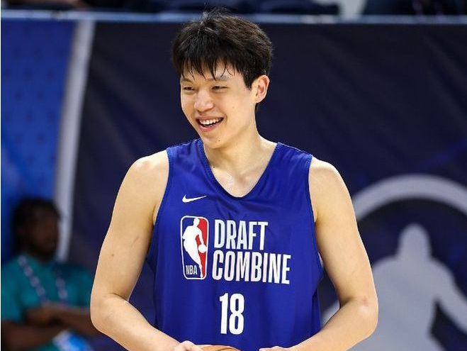 杨瀚森结束老鹰试训:面试两轮+今夏3次对话 已试训9支NBA球队