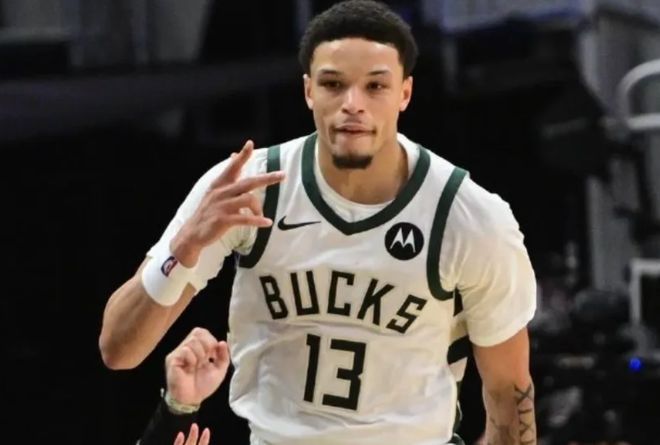 18個月后重新做人！雄鹿新星大爆發(fā)，庫里給他點贊...