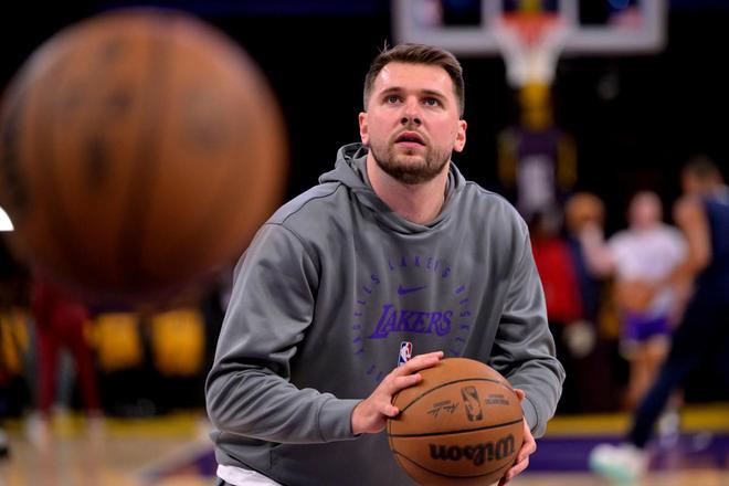 2个选择,湖人东契奇被前NBA教练发出明确警告,生涯处于十字路口